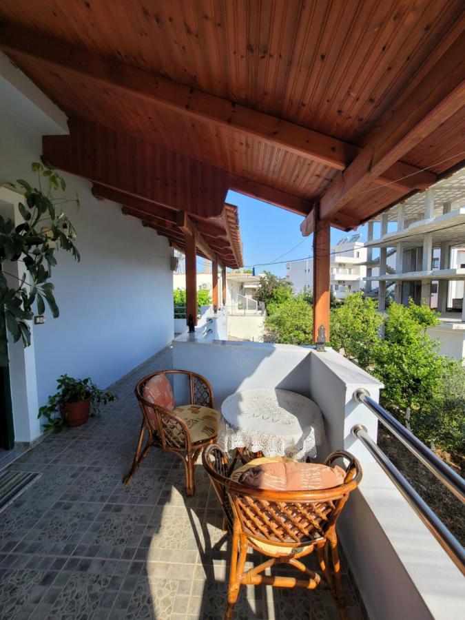 Petrefi Apartments Ksamil Eksteriør billede